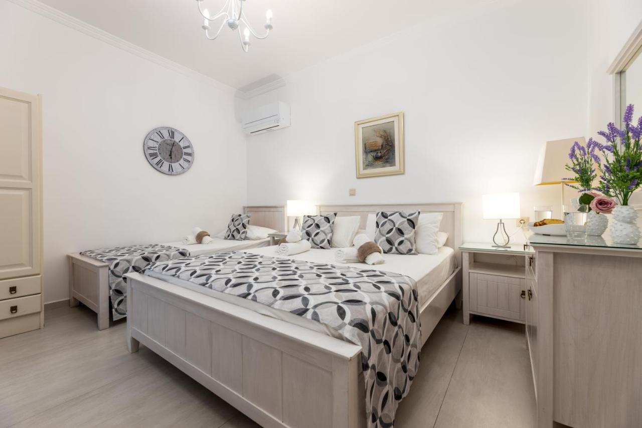 Panos Luxury Studios Páros 외부 사진