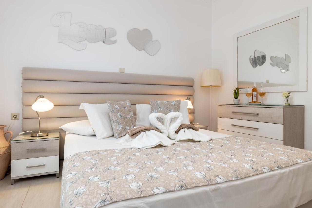 Panos Luxury Studios Páros 외부 사진